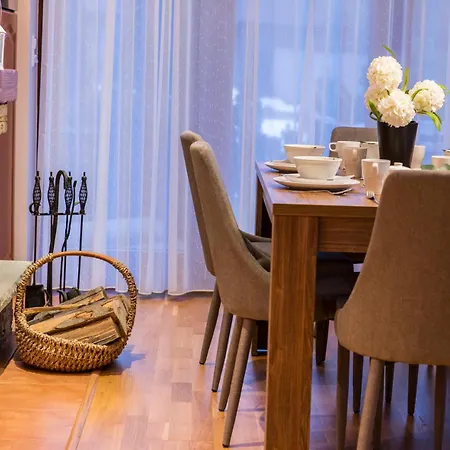 Sielanka, Basen Apartment